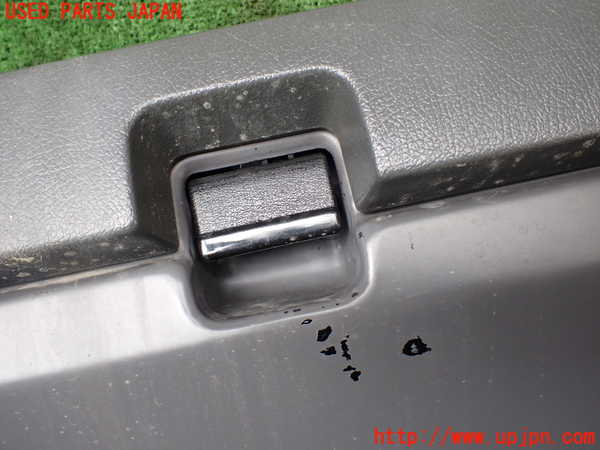 1UPJ-9228627516]ランクルプラド(KZJ78W)グローブボックス1 中古_2