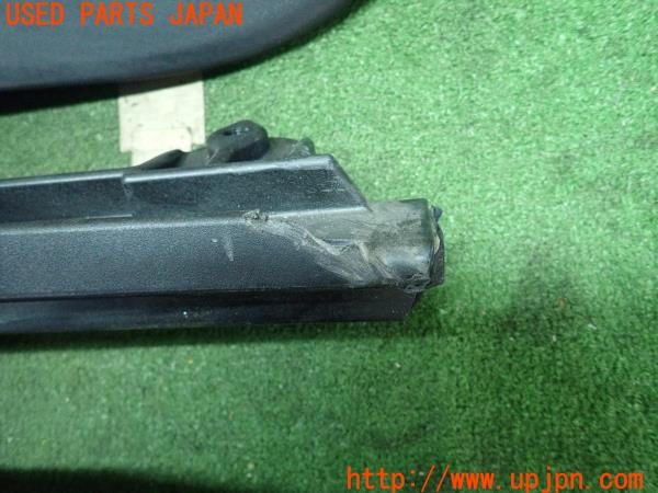 3UPJ=9228630013]ジープ ラングラー(TJ40S)純正 ウィンドシールドヘッダーチャンネル 中古_3