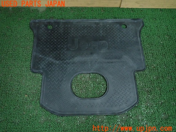 3UPJ=9228640634]ジープラングラー アンリミテッド(JK36L)純正 ラゲッジマット 中古_2