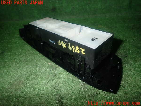 1UPJ-9228676240]ROOX(ルークス)(B44A)右前パワーウィンドウスイッチ 中古_3