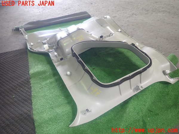 1UPJ-9228677675]ROOX(ルークス)(B44A)右リアピラートリム 中古_3