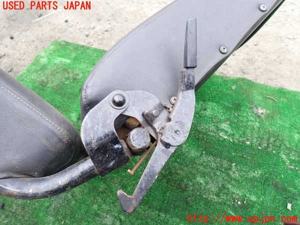 1UPJ-9228687065]三菱ジープ(J53(改))助手席シート ジャンク部品取り_4