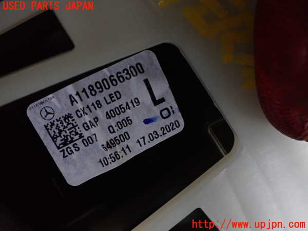 2UPJ-9228691552]ベンツ CLA200 d(118312M)左リアフィニッシャー 中古_3