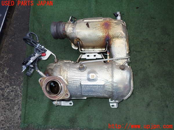 2UPJ-9228692661]ベンツ CLA200 d(118312M)触媒1 中古_2