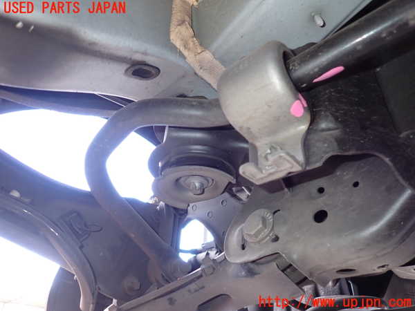 2UPJ-9228695445]ベンツ CLA200 d(118312M)リアスタビライザー 中古_2