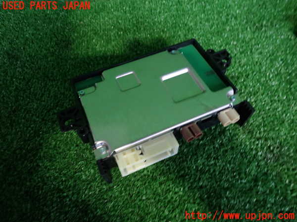 2UPJ-9228696146]ベンツ CLA200 d(118312M)コンピューター1 (A 247 900 21 09) 中古_2