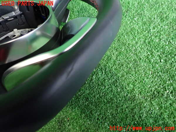 2UPJ-9228697855]ベンツ CLA200 d(118312M)ステアリングホイール 中古_2