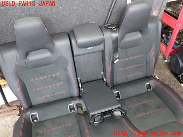 2UPJ-9228697385]ベンツ CLA200 d(118312M)リアシート 中古_2