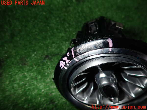 2UPJ-9228697527]ベンツ CLA200 d(118312M)エアコン吹き出し口2 (右) 中古_2