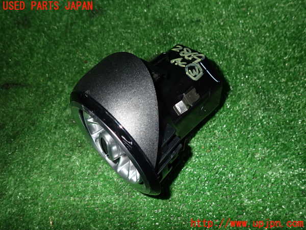 2UPJ-9228697528]ベンツ CLA200 d(118312M)エアコン吹き出し口3 (左) 中古_2