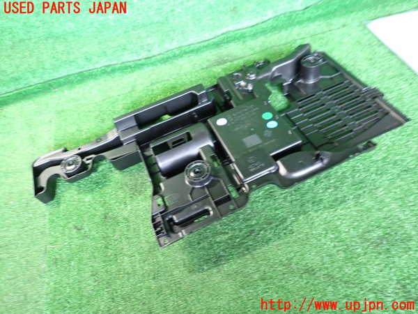 2UPJ-9228697772]ベンツ CLA200 d(118312M)ラゲッジトレイ2 中古_2