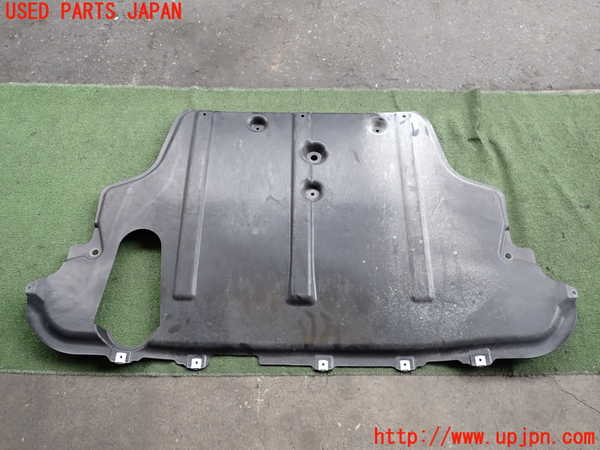 2UPJ-9228701721]ベンツ B200 d(247012)(W247)アンダーカバー1 中古_3