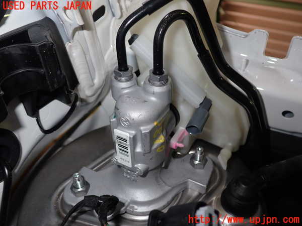 2UPJ-9228704050]ベンツ B200 d(247012)(W247)ブレーキマスターシリンダー 中古_2
