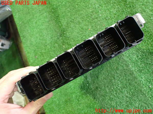 2UPJ-9228706110]ベンツ B200 d(247012)(W247)エンジンコンピューター (ジャンク品) 中古_3