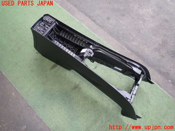 2UPJ-9228707540]ベンツ B200 d(247012)(W247)センターコンソール 中古_5