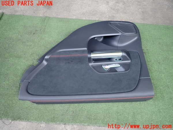 2UPJ-9228701294]ベンツ B200 d(247012)(W247)右後ドア内張り 中古_2