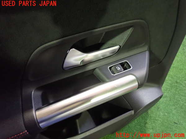 2UPJ-9228701324]ベンツ B200 d(247012)(W247)左後ドア内張り 中古_3