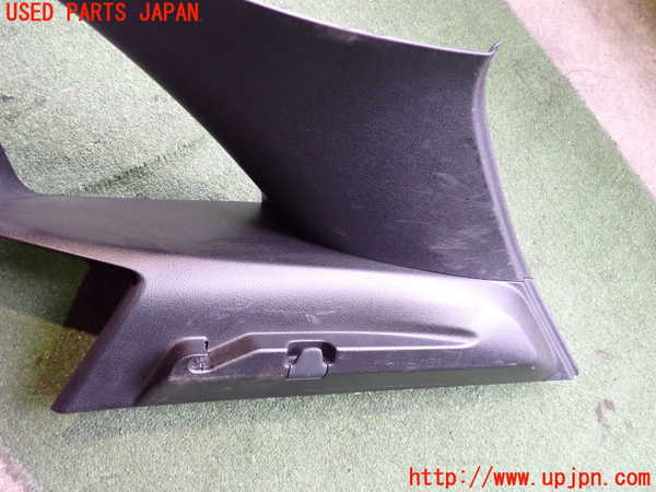 2UPJ-9228707675]ベンツ B200 d(247012)(W247)右リアピラートリム 中古_2