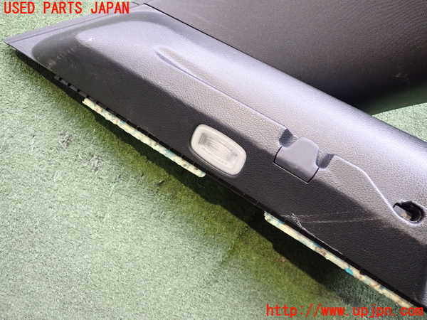 2UPJ-9228707680]ベンツ B200 d(247012)(W247)左リアピラートリム 中古_3