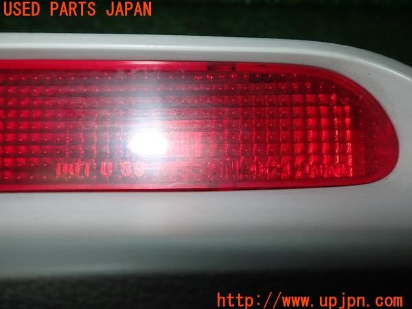 3UPJ=9228740590]フィガロ(FK10)純正 ハイマウントストップランプ ブレーキ 中古_4