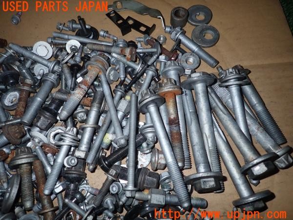 3UPJ=9228750720]マセラティ ギブリ(MG30D M157)純正 ネジ・ナット・ステー類 セット ジャンク_2