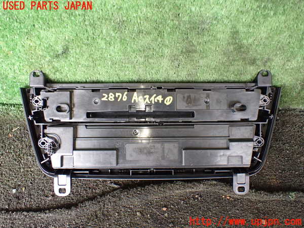 1UPJ-9228766066]BMW 420i クーペ F32(3N20)エアコンスイッチ1 中古_3