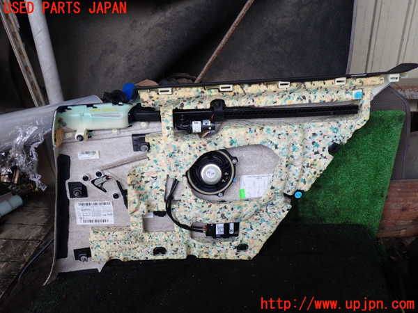1UPJ-9228767680]BMW 420i クーペ F32(3N20)左リアピラートリム 中古_4