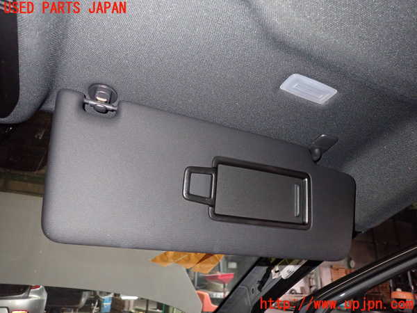 2UPJ-9228787625]VW・ID.4(E2EBJ)室内サンバイザー右側 中古_2