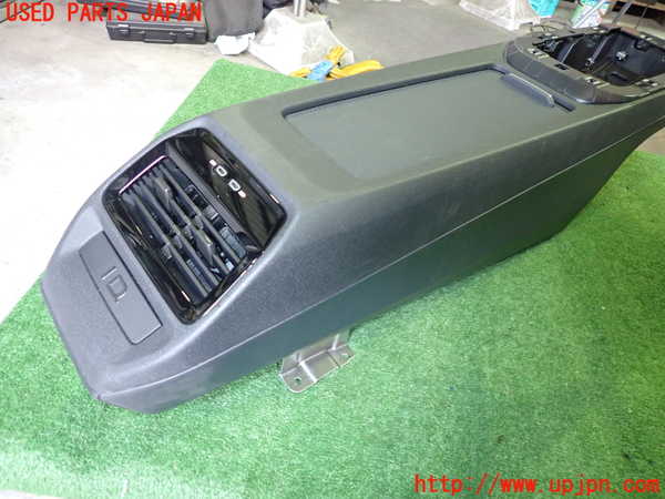 2UPJ-9228787540]VW・ID.4(E2EBJ)センターコンソール 中古_3