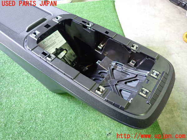 2UPJ-9228787540]VW・ID.4(E2EBJ)センターコンソール 中古_4