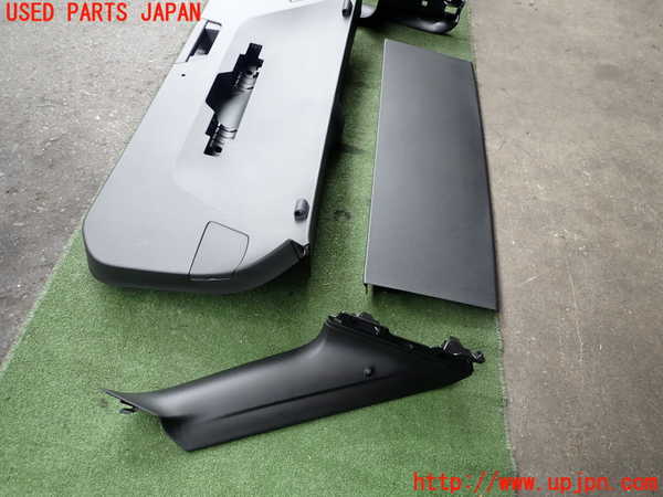 2UPJ-9228781578]VW・ID.4(E2EBJ)バックドア内張り 中古_3