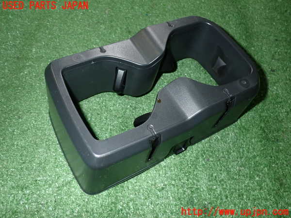 2UPJ-9228787810]VW・ID.4(E2EBJ)ドリンクホルダー 中古_2