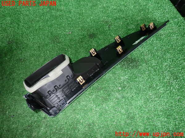 2UPJ-9228807527]キャデラック・CT5(A2LL)エアコン吹き出し口2 (右) 中古_3