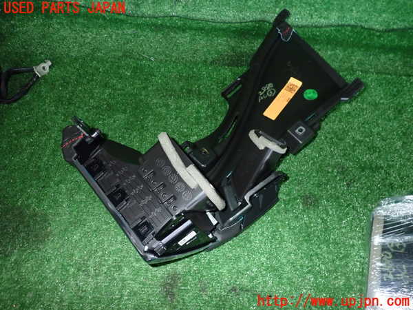 2UPJ-9228807528]キャデラック・CT5(A2LL)エアコン吹き出し口3 (左) 中古_2