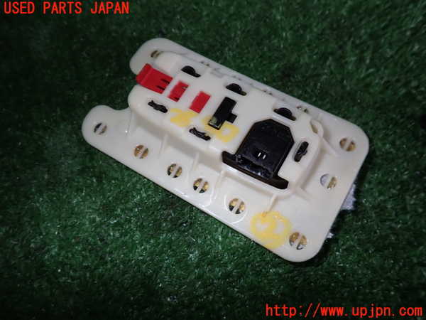 2UPJ-9228806412]キャデラック・CT5(A2LL)ルームランプ2 (右) 中古_2