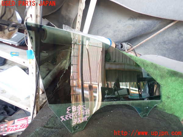 1UPJ-9228831268]アウディ・A7 スポーツバック(F2DKNS)左前ドアガラス M61485 中古_2
