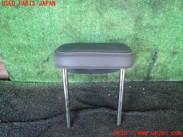 1UPJ-9228837130]アウディ・A7 スポーツバック(F2DKNS)真中2列目ヘッドレスト 中古_3