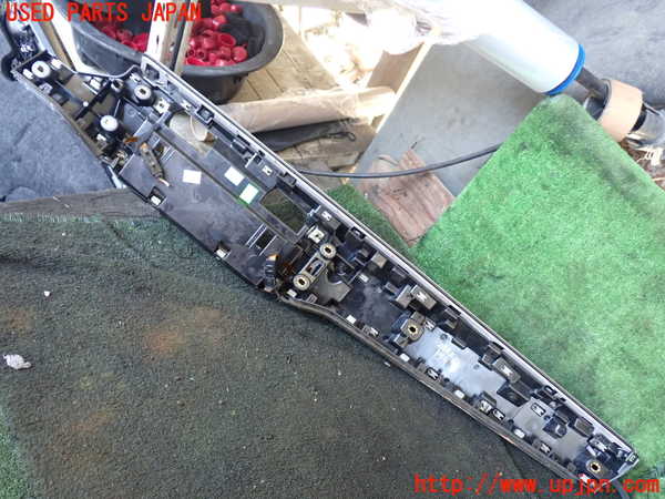 1UPJ-9228837691]アウディ・A7 スポーツバック(F2DKNS)内装トリム類1 中古_4