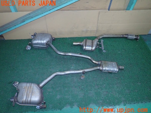 3UPJ=9228840152]ベンツ SLC180 スポーツ(172431 R172)純正 マフラー カット済み 2分割 中古_2