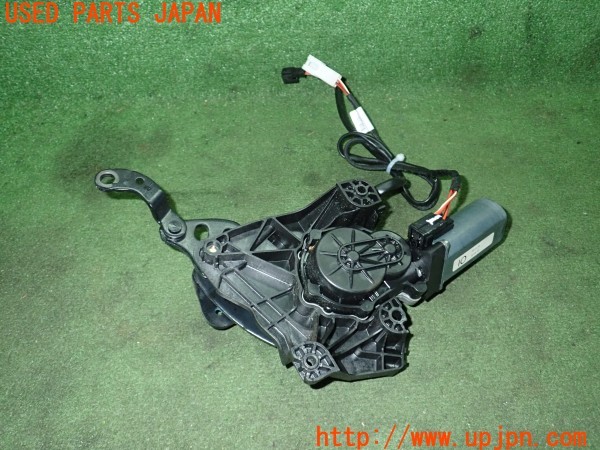 3UPJ=9228840566]ベンツ SLC180 スポーツ(172431 R172)純正 A1727900103 メタルトップ 開閉ルーフヒンジモーター リンケージ 左側 中古_3