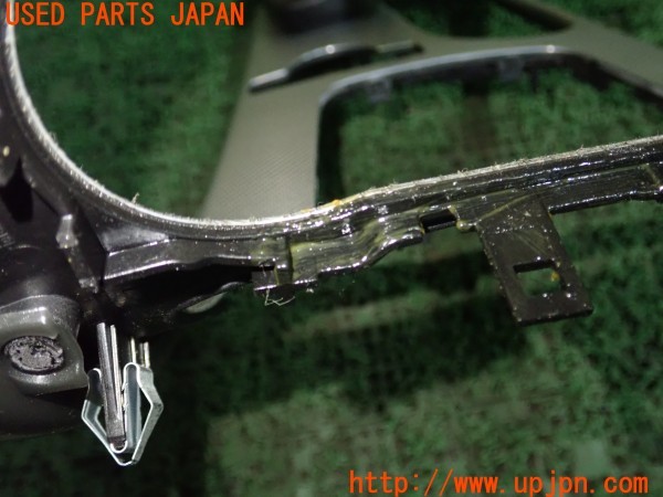 3UPJ=9228840645]ベンツ SLC180 スポーツ(172431 R172)純正 センターコンソールパネル センターパネル 中古_5