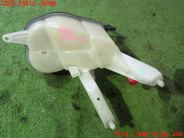1UPJ-9228842410]ベンツ SLC180(172431)ラジエータータンク 中古_2