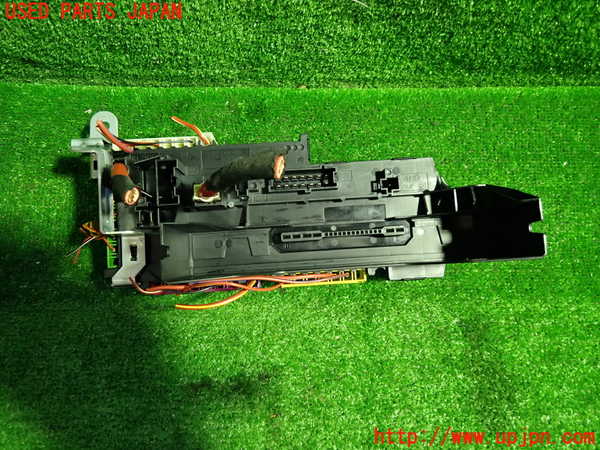 1UPJ-9228846741]ベンツ SLC180(172431)ヒューズボックス1 中古_2