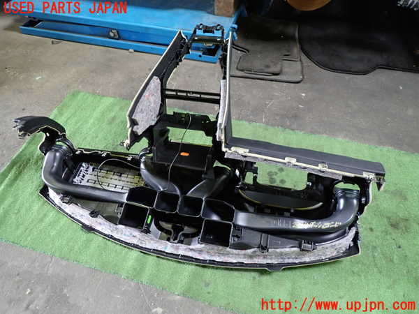 1UPJ-9228847505]ベンツ SLC180(172431)ダッシュボード 中古_4