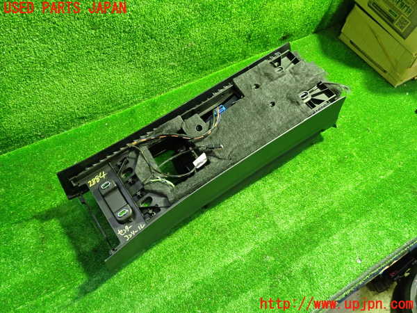 1UPJ-9228847540]ベンツ SLC180(172431)センターコンソール 中古_4