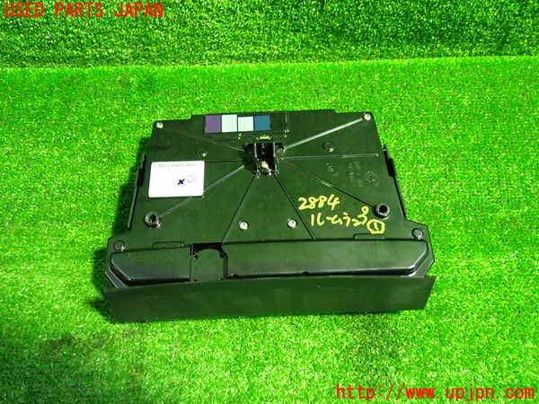 1UPJ-9228846411]ベンツ SLC180(172431)ルームランプ1 中古_4
