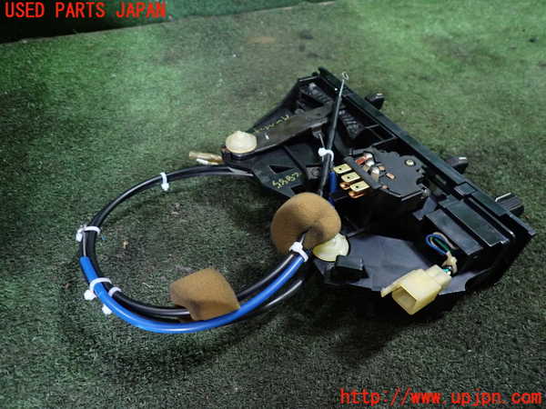 1UPJ-9228856066]シティ カブリオレ(FA)エアコンスイッチ1 中古_2