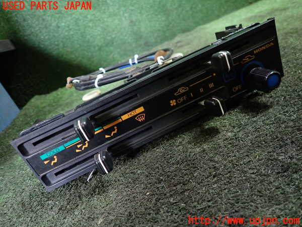 1UPJ-9228856066]シティ カブリオレ(FA)エアコンスイッチ1 中古_3