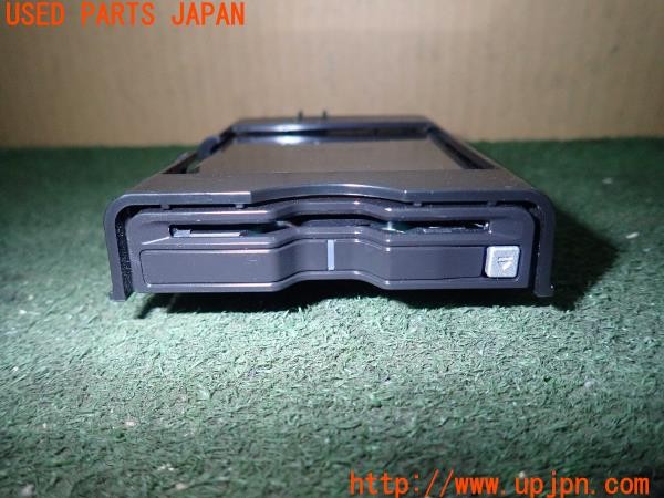 3UPJ=9228860503]ボルボ XC40 B4 AWD Rデザイン(XB420TXCM)純正ビルトイン P32200069 ETC車載器 中古_3