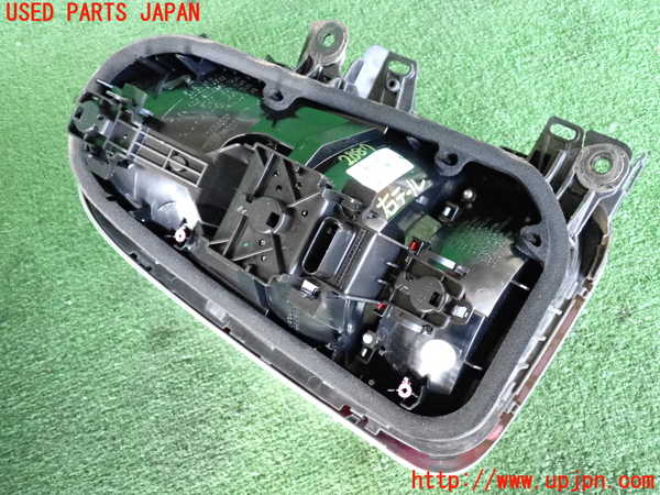 2UPJ-9228871530]BMW ミニ(MINI)クーパーD クロスオーバー(YT20)右テールランプ 中古_2